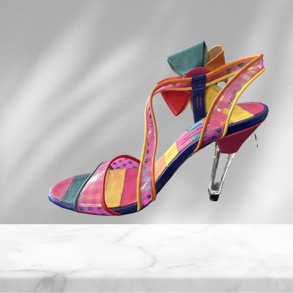 Betsey Johnson Colorful Acrylic Sandals NWT 7 1/2 - Picture 2 of 8